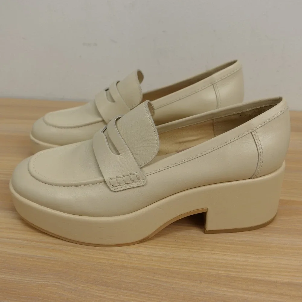 Dolce Vita Womens Platform Penny Loafers 8.5 Cream Y2K Cyber Prep Chunky Retro